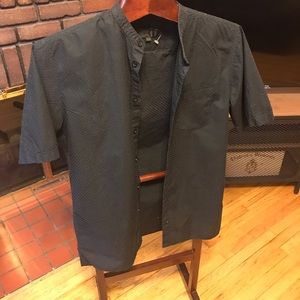 New dress shirt size M by Le 31